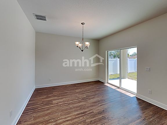 5th image of 1159 Sky Lakes Dr