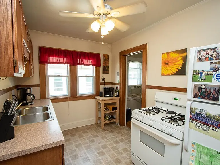 4516 Cedar Ave S — Photo 9