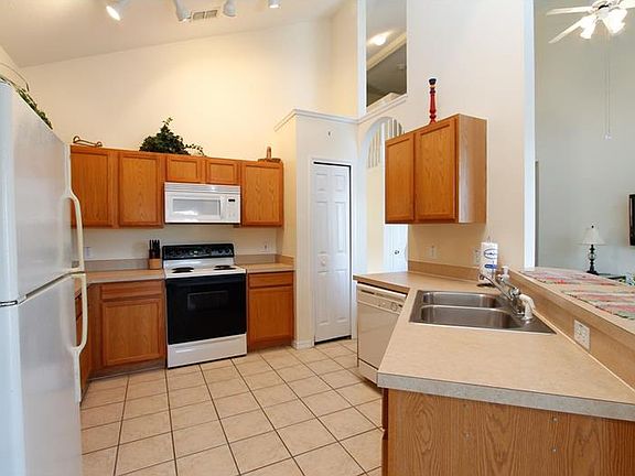 4th image of 1115 Liberty Hall Dr