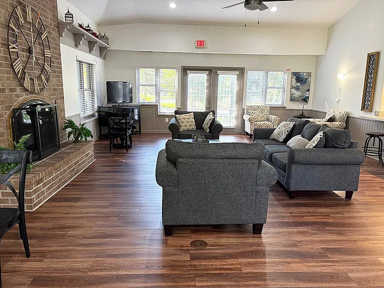 The Highlands Apartments — Photo 25