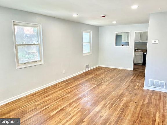 5th image of 8405 12th Ave