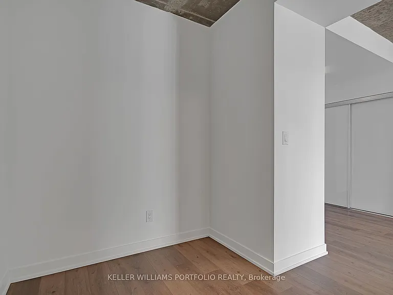 205 Manning Ave #506 — Photo 6