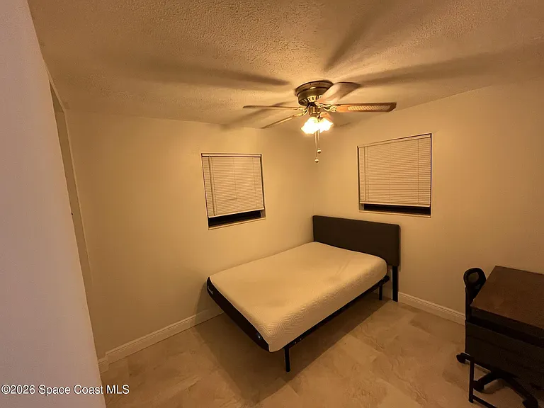 303 Princeton Ave — Photo 33
