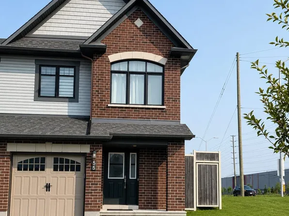 55 Fallengale Cres, Ottawa, ON K2T 0K9