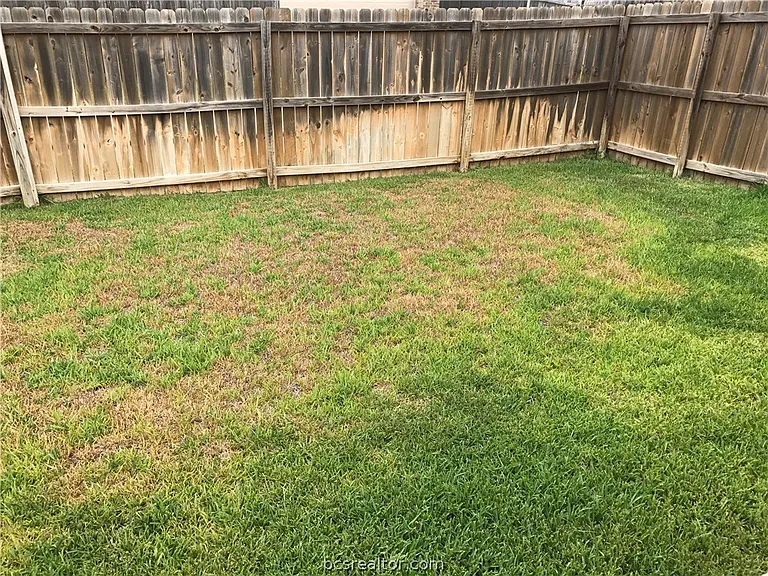 3905 Tournay Ln — Photo 24