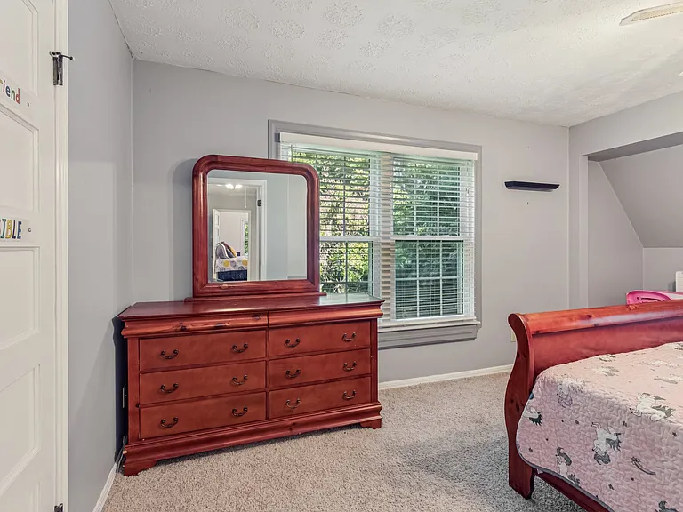 5210 River Park Villas Dr — Photo 39