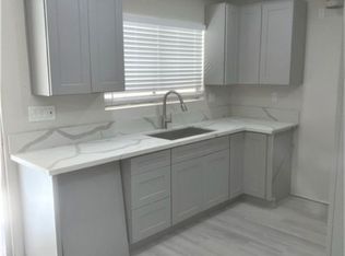 930 Roswell Ave APT 1, Long Beach, CA 90804