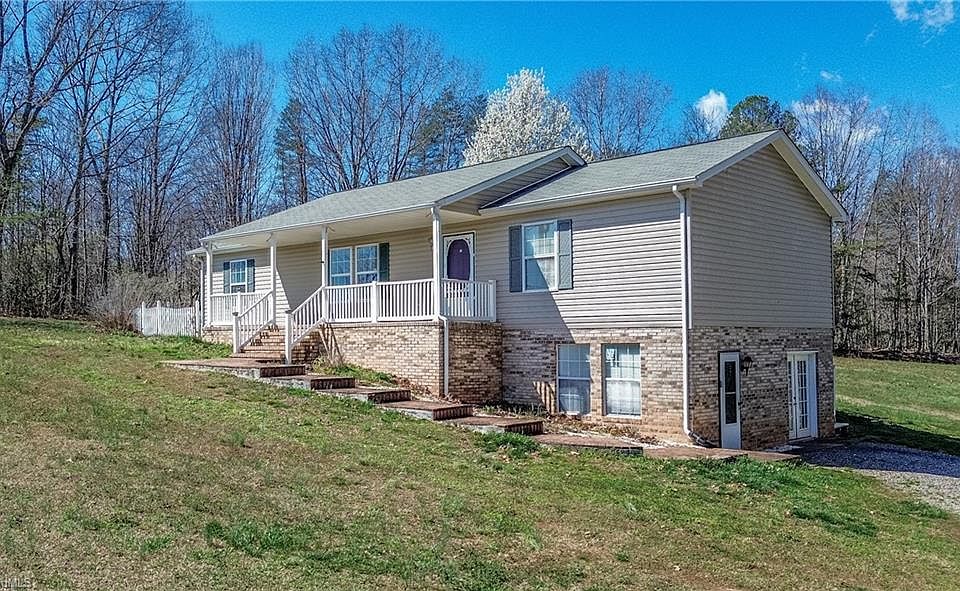 1st image of 311 Fletcher Rd