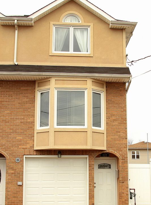 1st image of 137 Kiswick St