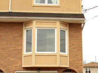 137 Kiswick St, Staten Island, NY 10306