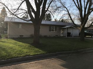 15 16th St SE, Watertown, SD 57201