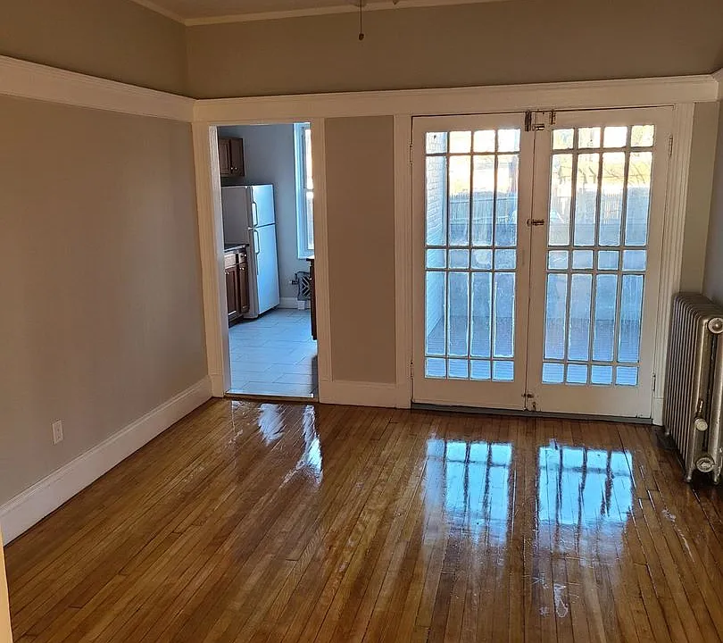 25 Farrington Ave #2