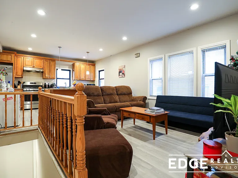 117 Glenville Ave #1A — Photo 4