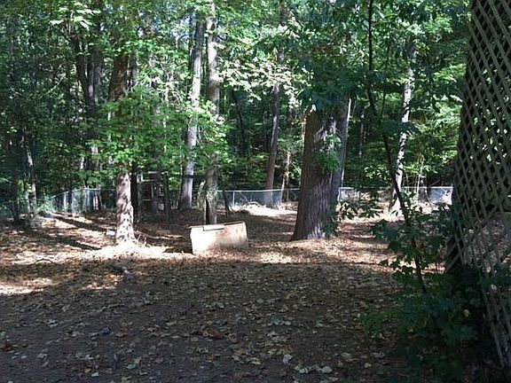 3rd image of 315 Bethel Dr