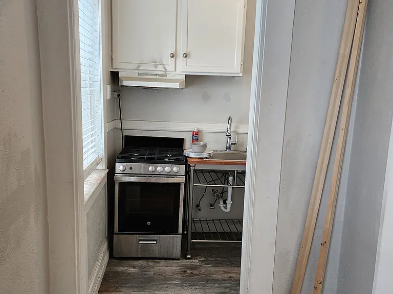 416 21st St #6 — Photo 9