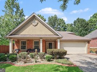 8001 Gossamer Dr, Fairburn, GA 30213