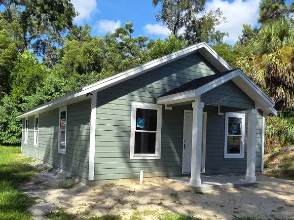 921 Brown Ave, Live Oak, FL 32064