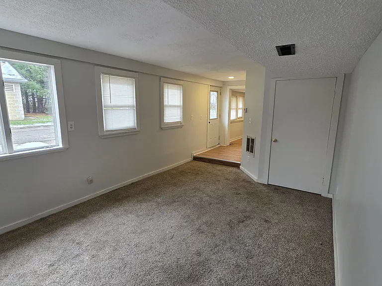 6233 Richville Dr SW — Photo 5