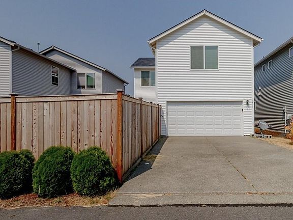 3rd image of 3471 Peterson St