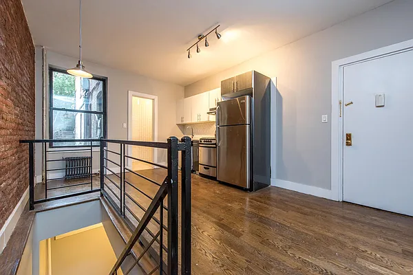 Rented by Nooklyn NYC LLC | media 22