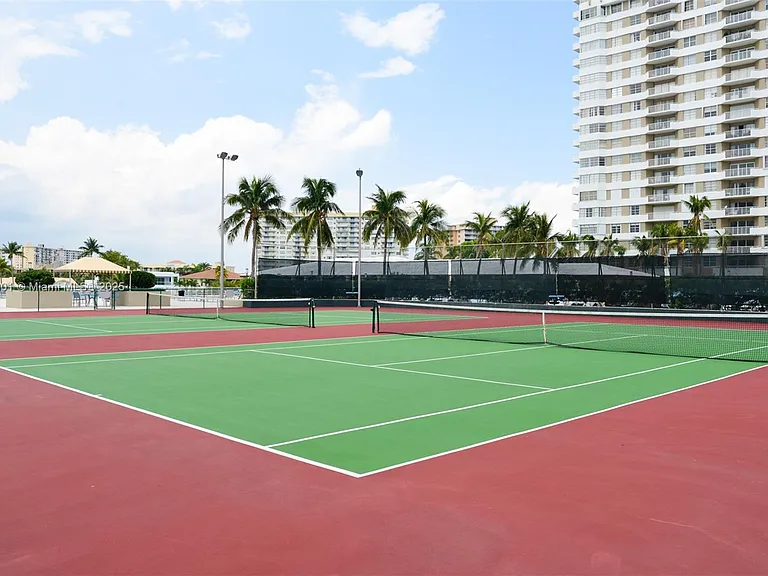 1980 S Ocean Dr #1 — Photo 21