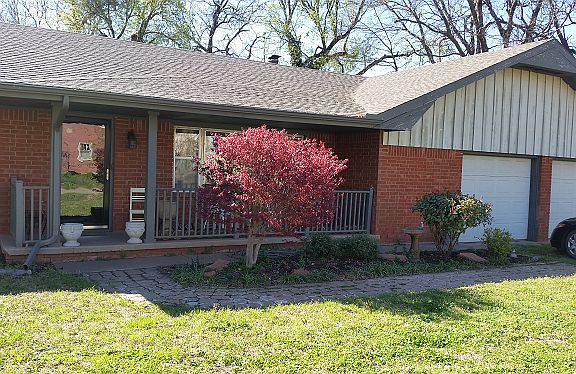 2nd image of 502 Nebraska Ave