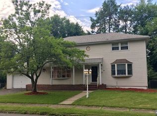 6 Clayton St, Hillsdale, NJ 07642