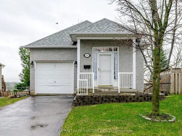 702 Trailview Dr, Peterborough, ON K9J 8P2