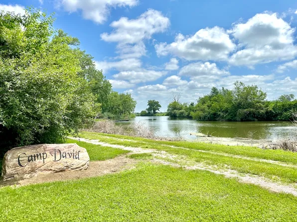 17312 E 2350th St, Atkinson, IL 61235