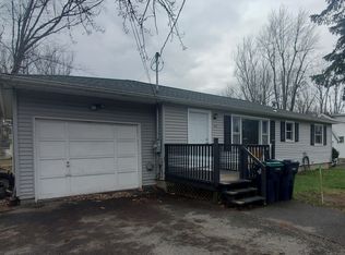 55 Ballantyne Rd, Rochester, NY 14623