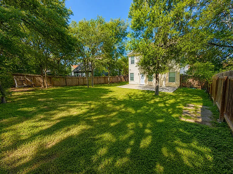 101 Kathryn Cv — Photo 19