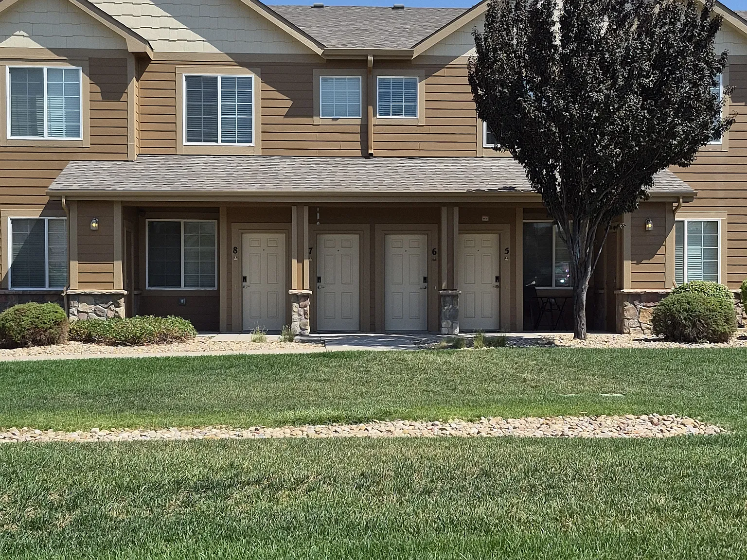 2 bed, 1116 sqft, $1,600 — Photo 1