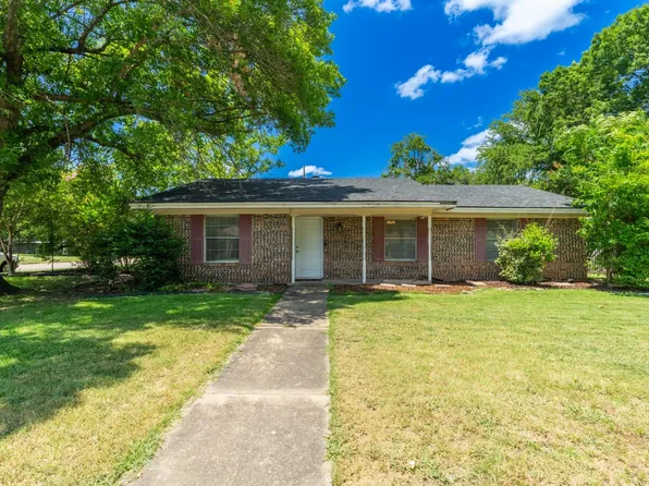 2702 Tanglewood Dr, Commerce, TX 75428