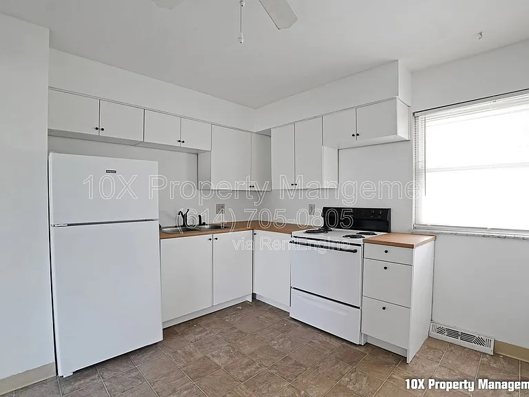 92 Cherrington Rd — Photo 9