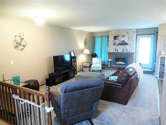 2nd image of 3808 Chippewa Ct