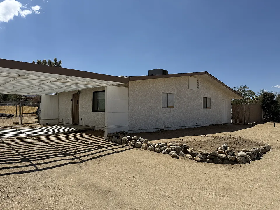 7428 Lucerne Vista Ave #B
