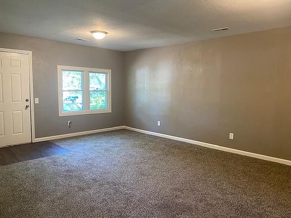 5th image of 15506 Kay Ave