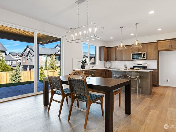 5th image of 14214 56th Avenue Ct E
