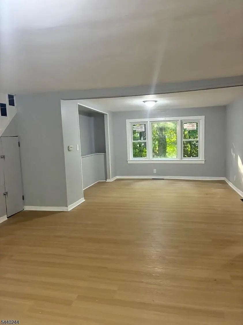 1195 Union Valley — Photo 3