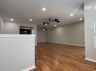 9151 Ellie Dr #A/B, Philadelphia, PA 19114