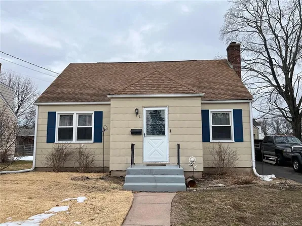 71 Linnmore Dr, Manchester, CT 06040