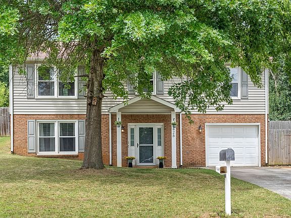 2nd image of 426 Cook Dr
