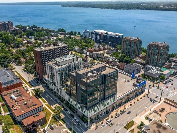 111 Worsley St #302, Barrie, ON L4M 0J5