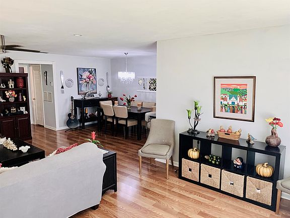 2nd image of 300 Main Blvd APT B