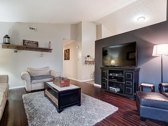 4th image of 4813 Talton Dr