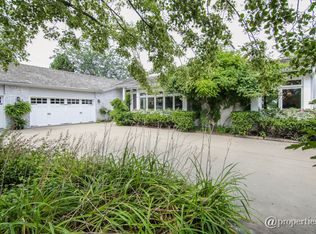 6527 Saddle Ridge Ln, Long Grove, IL 60047