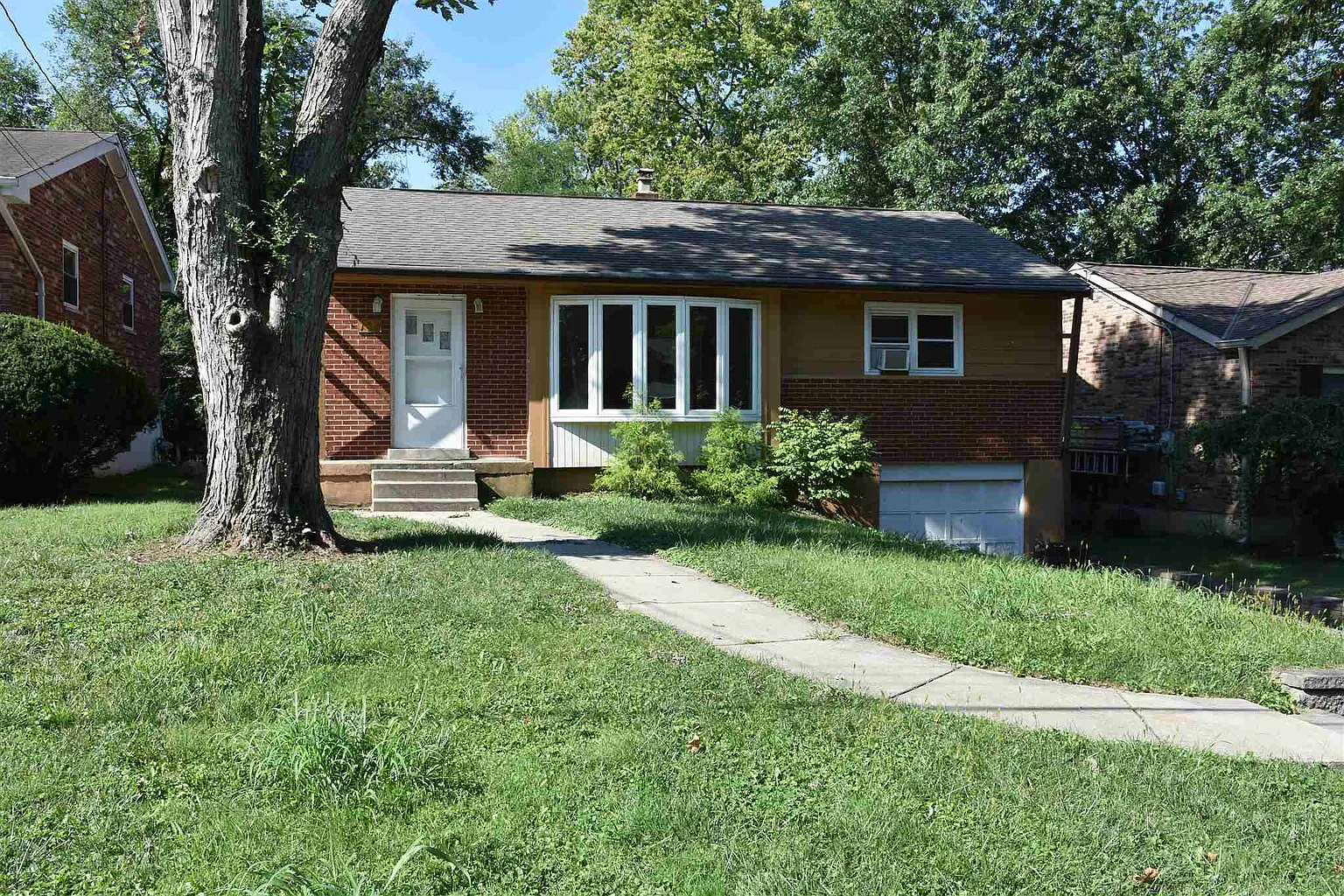 103 Edgewood Rd photo 1