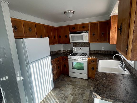 3rd image of 1331 W South St