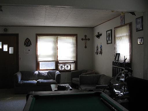 4th image of 550 Lake St