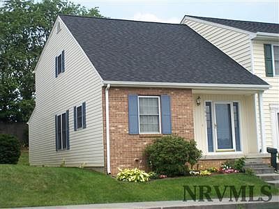 5th image of 1641 York Dr